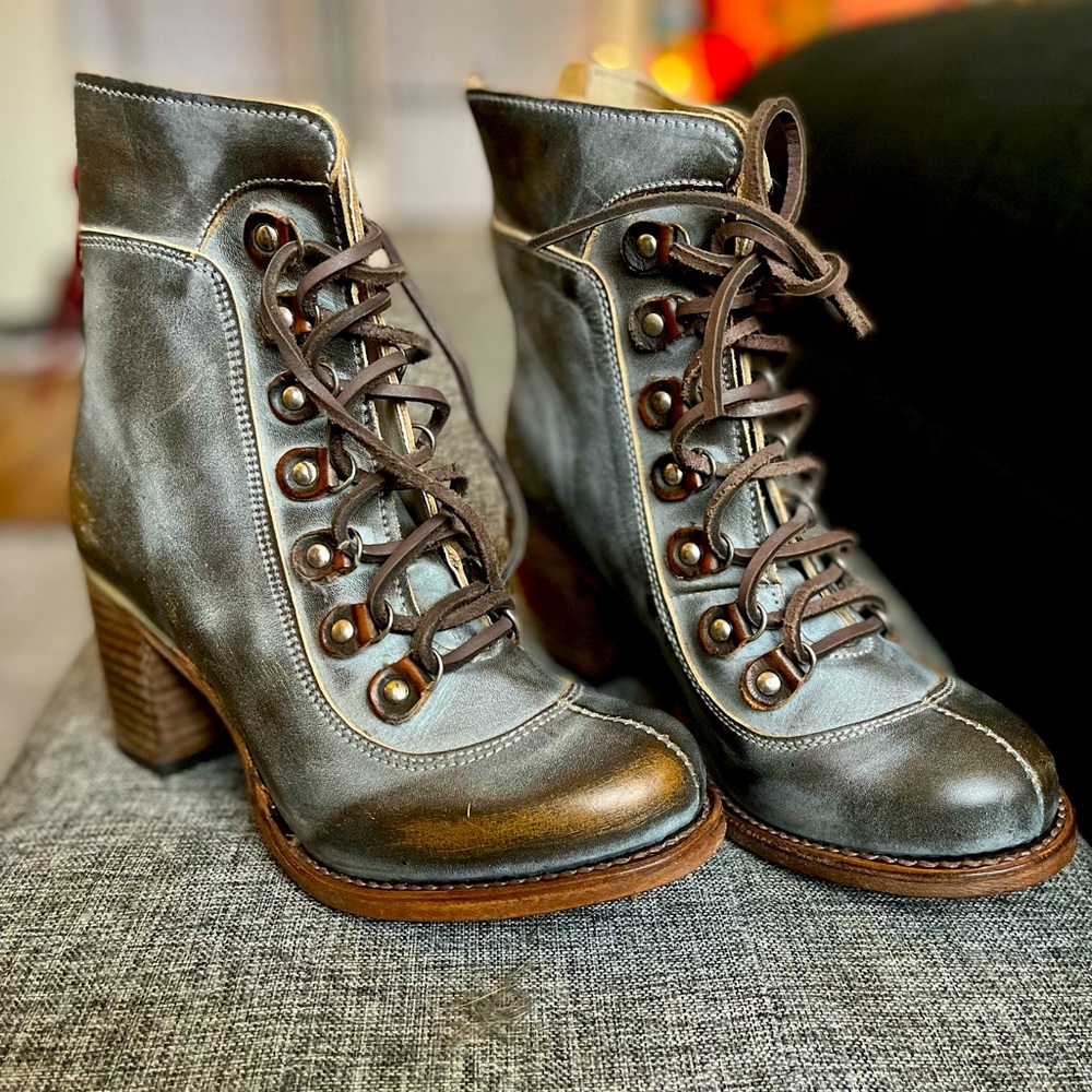 Freebird BOROW Booties Size 7